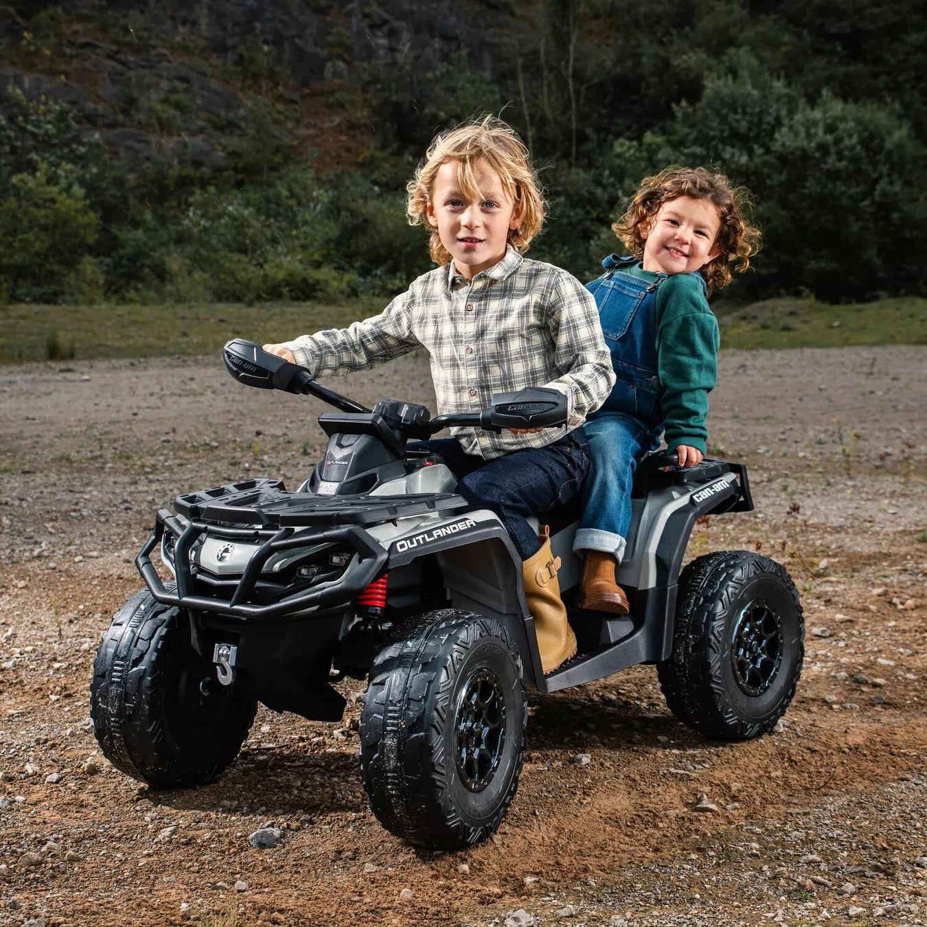 CAn Am Outlander elektrische kinderquad 12 volt 4wd twee persoons