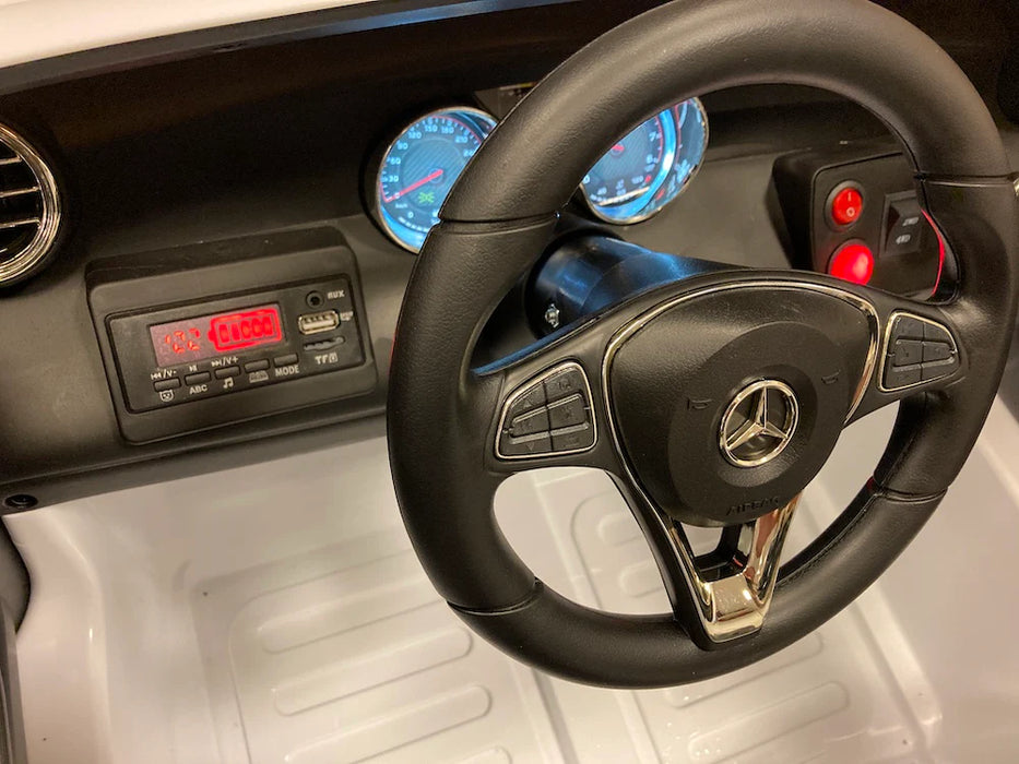 Mercedes GLC 63 AMG 4WD 2-Persoons Kinderauto 12V MP4 (zwart) - Trapautodealer