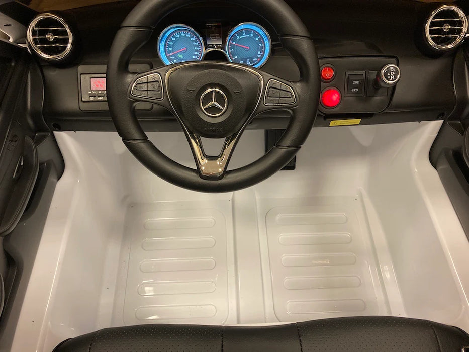 Mercedes GLC 63 AMG 4WD 2-Persoons Kinderauto 12V MP4 (zwart) - Trapautodealer